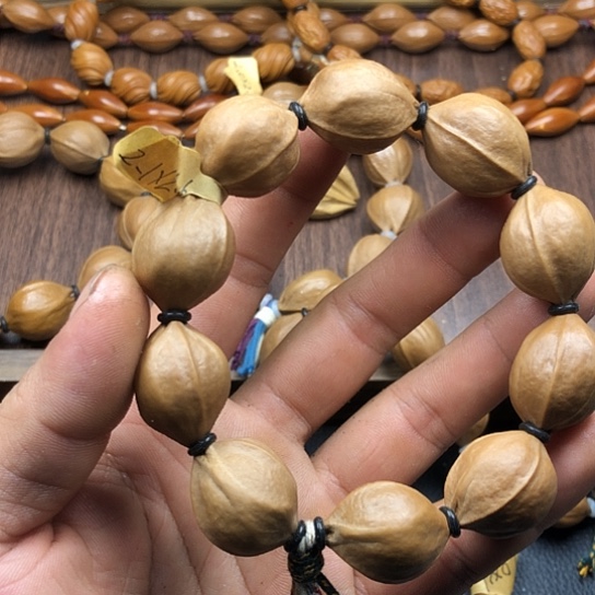 摄***师吊坠橄榄核啦啦哦哦哦哦哦哦啦