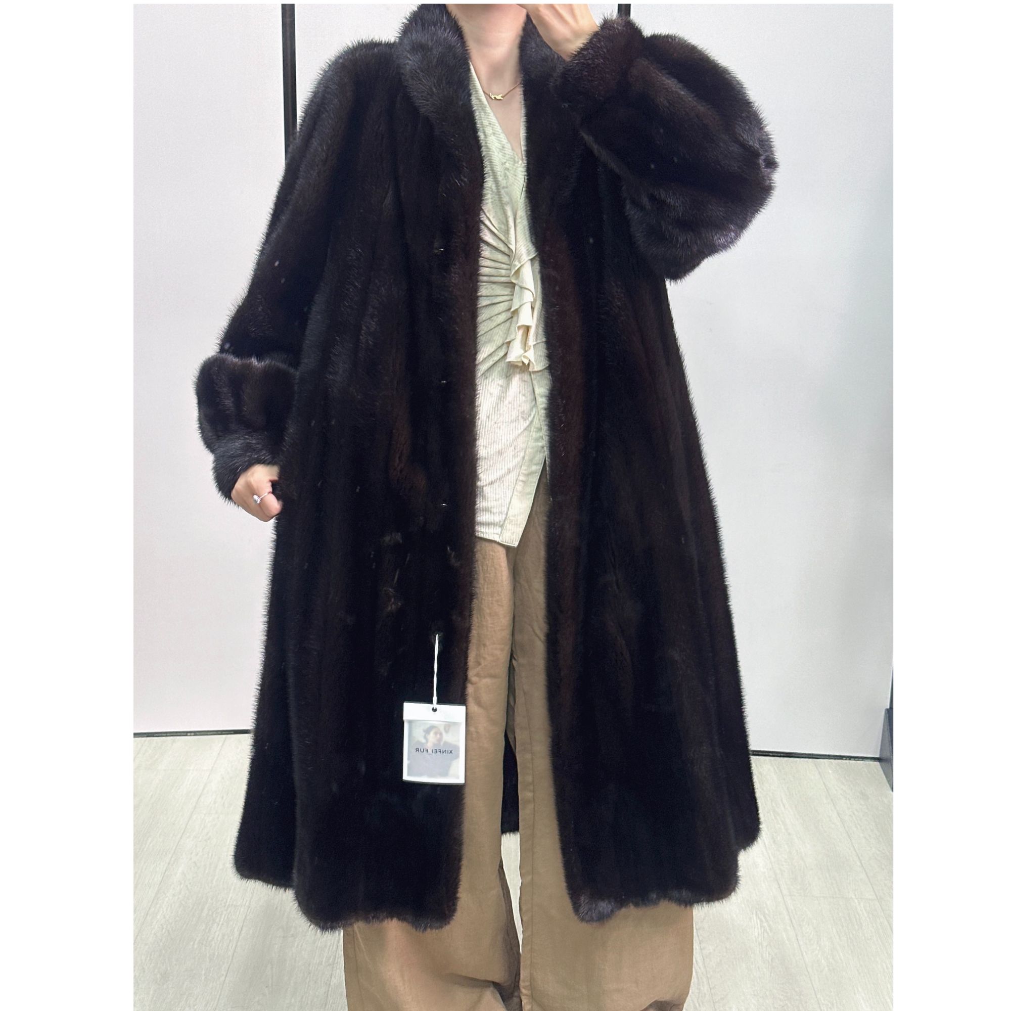 C17，XL，深咖啡色逆毛全抽刀立领收口袖水貂外套