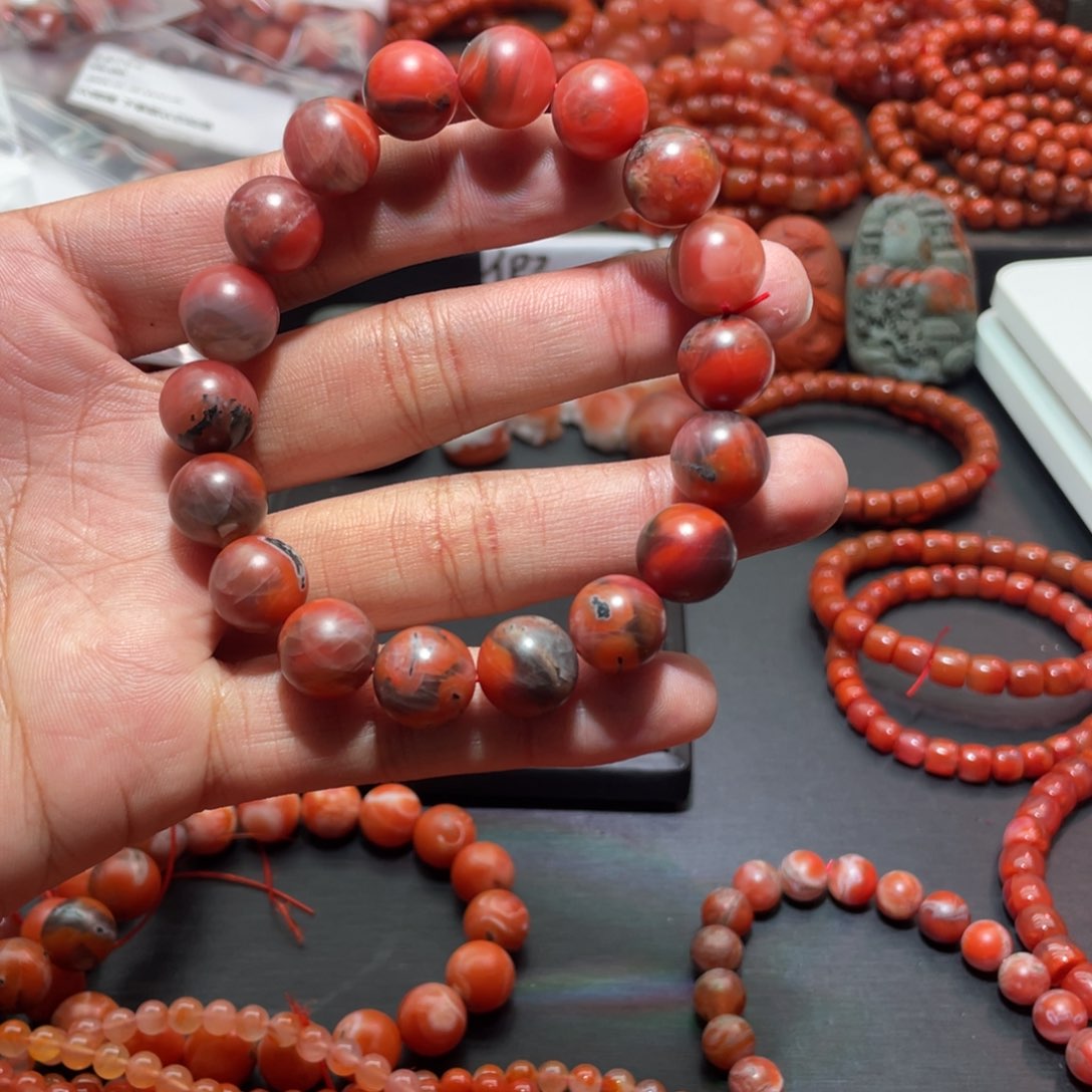 南红玛瑙手链未镶嵌