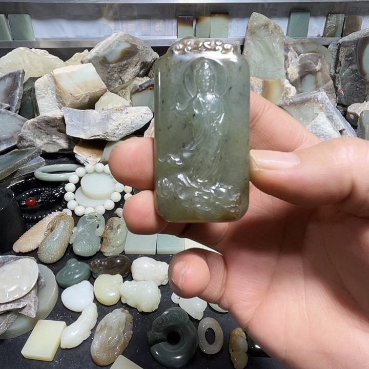 十***月和田玉（糖玉）未镶嵌把件