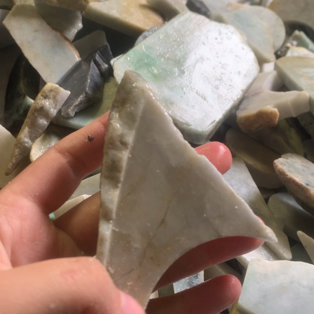 翡翠颈饰未镶嵌缅甸翡翠