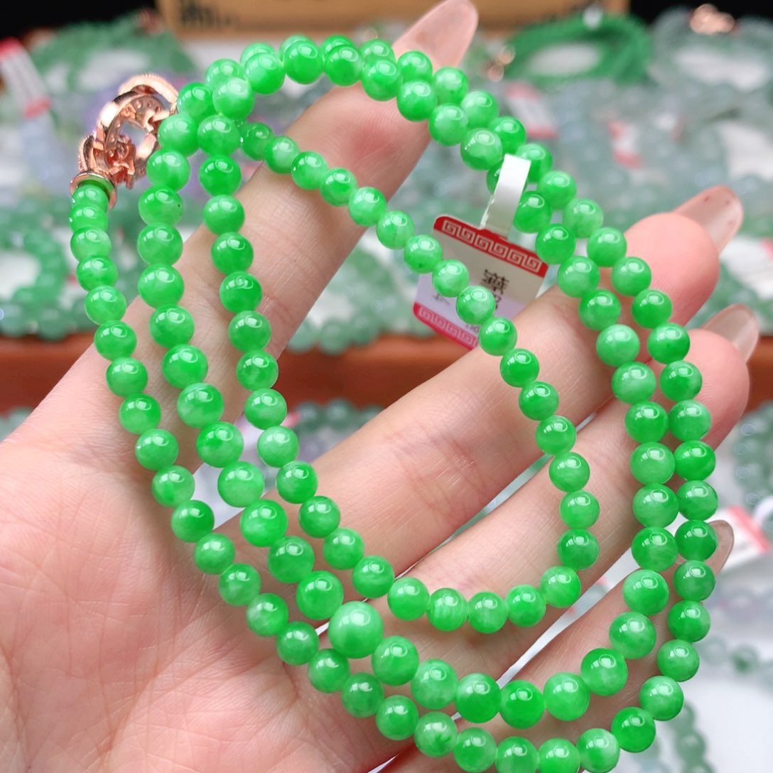 翡翠手链未镶嵌翡翠