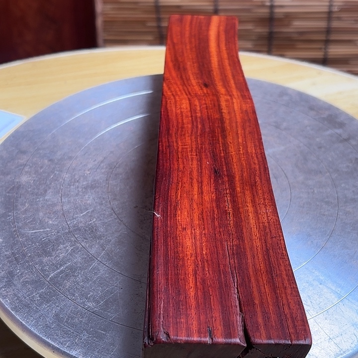 五***山大叶紫檀（黑酸枝木类）