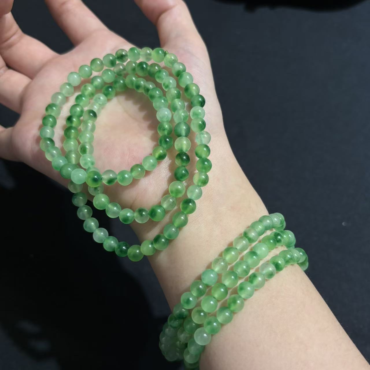 A05翡翠多圈手链