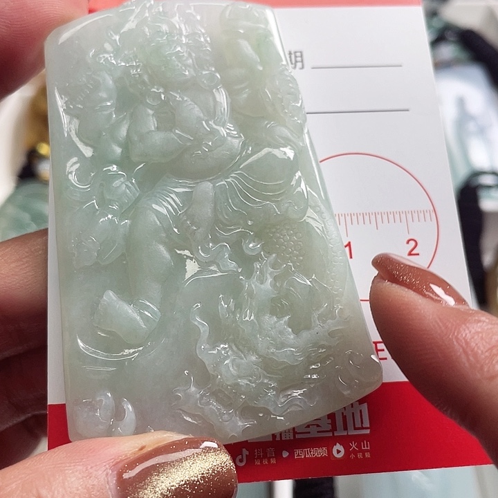 翡翠颈饰未镶嵌858658555588