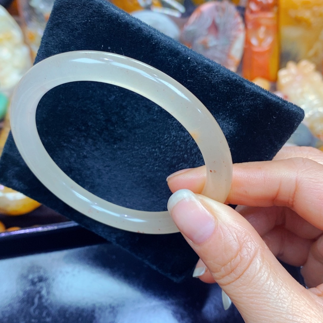 未镶嵌石英质玉（黄龙玉）吊坠(不含链)