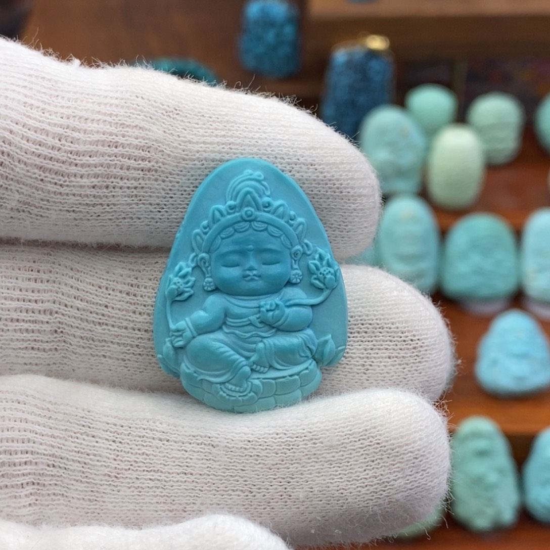 绿松石未镶嵌珠宝奇石