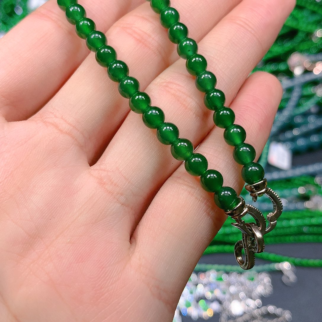 翡翠手串未镶嵌天然翡翠