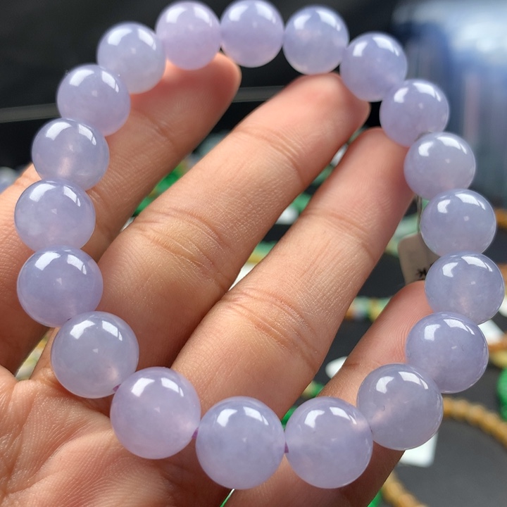 翡翠手镯未镶嵌卡