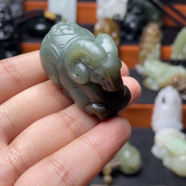 裕***皎和田玉未镶嵌挂件