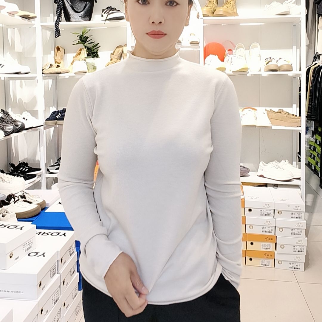 贵族家纯色半高领打底衫
