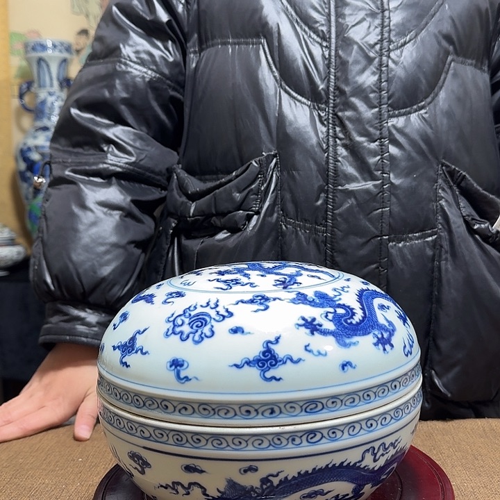 摆件                