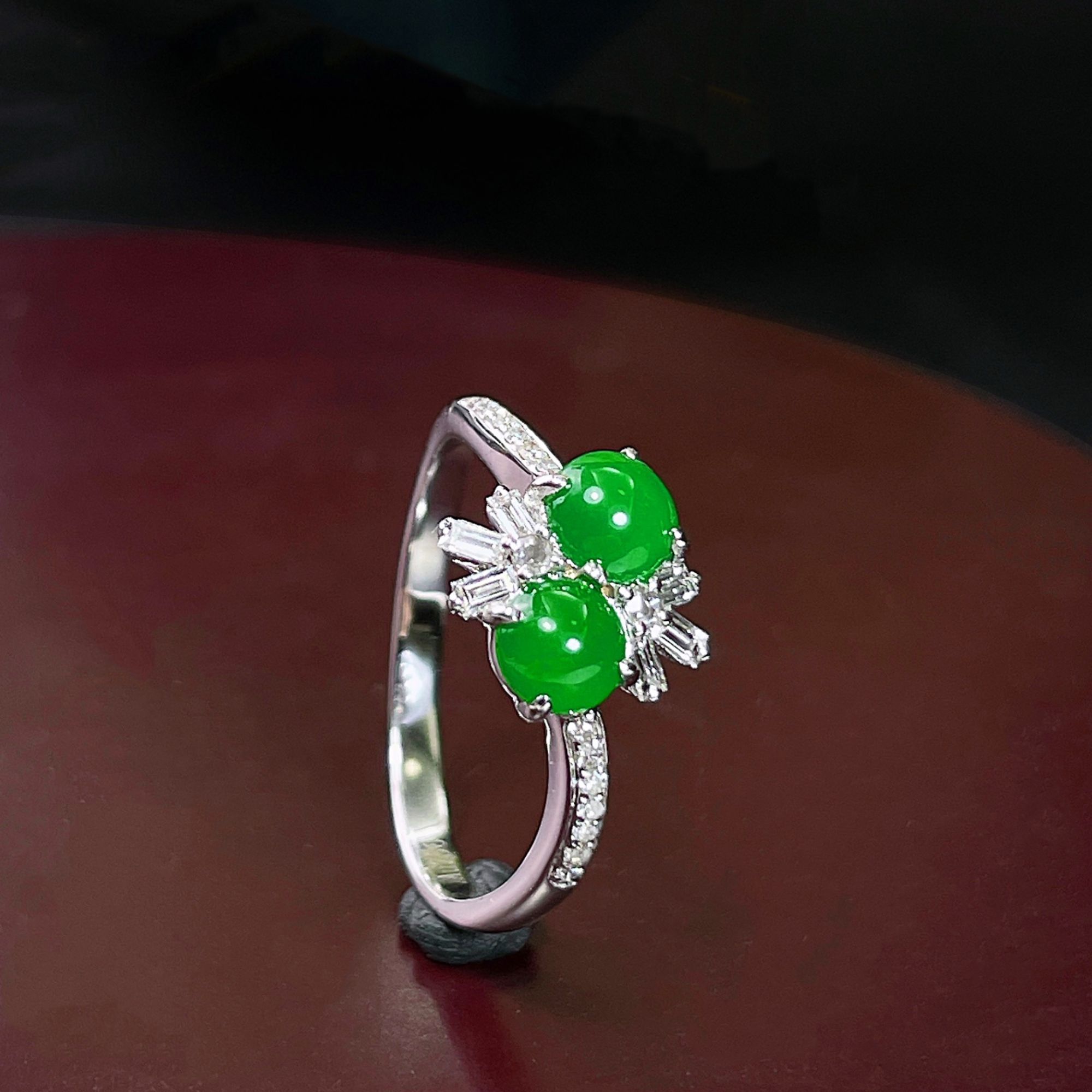 天然翡翠A货蛋面设计款戒指18K金轻奢满绿女款送礼时尚女士精致