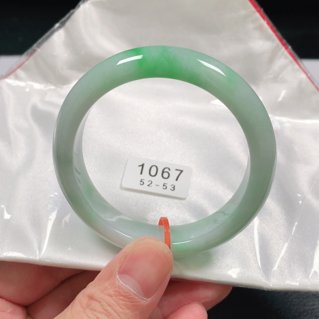 翡翠手镯未镶嵌编号1067