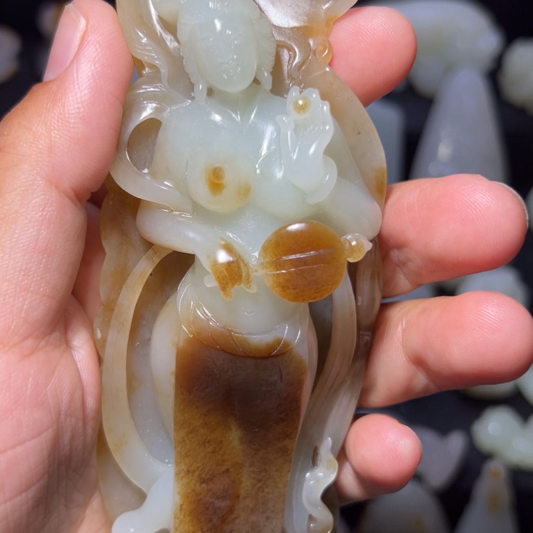 颈饰未镶嵌和田玉