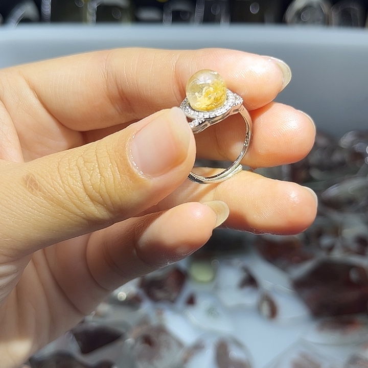 吊坠(赠链)未镶嵌水晶