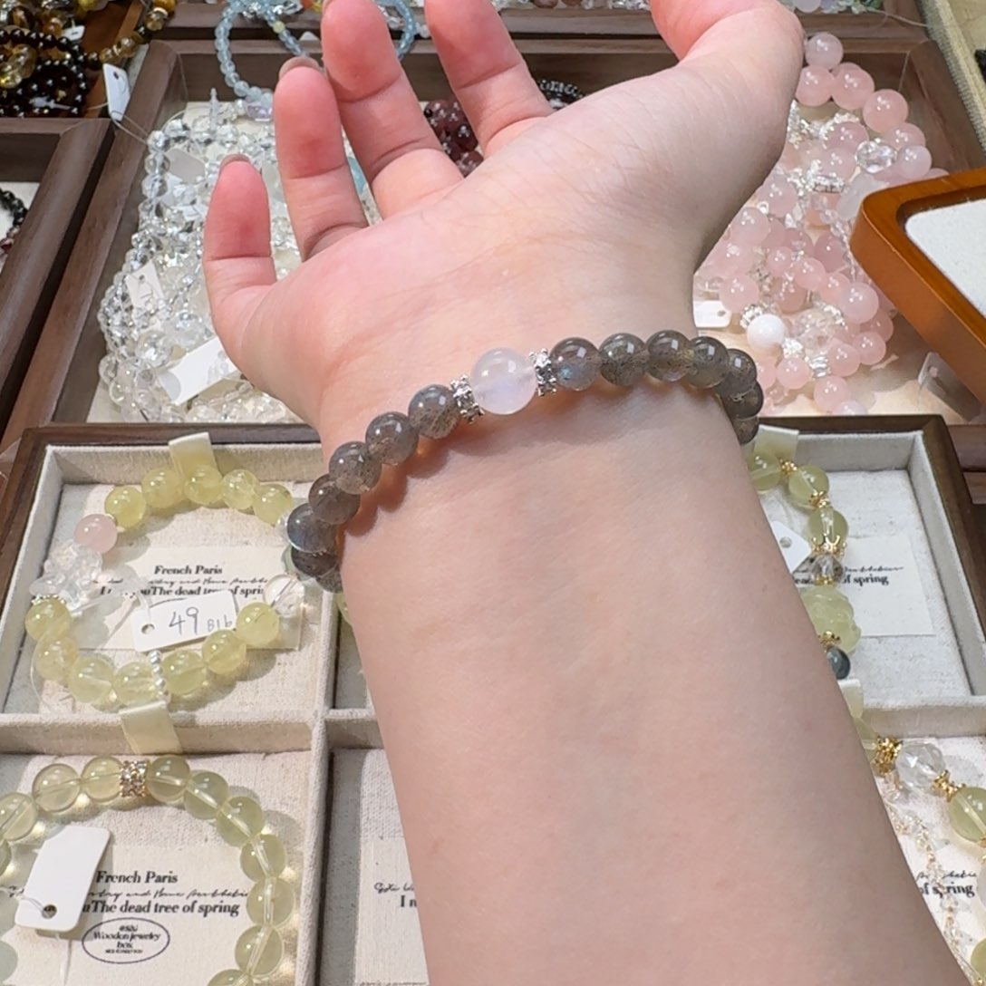 水晶手串未镶嵌月光石