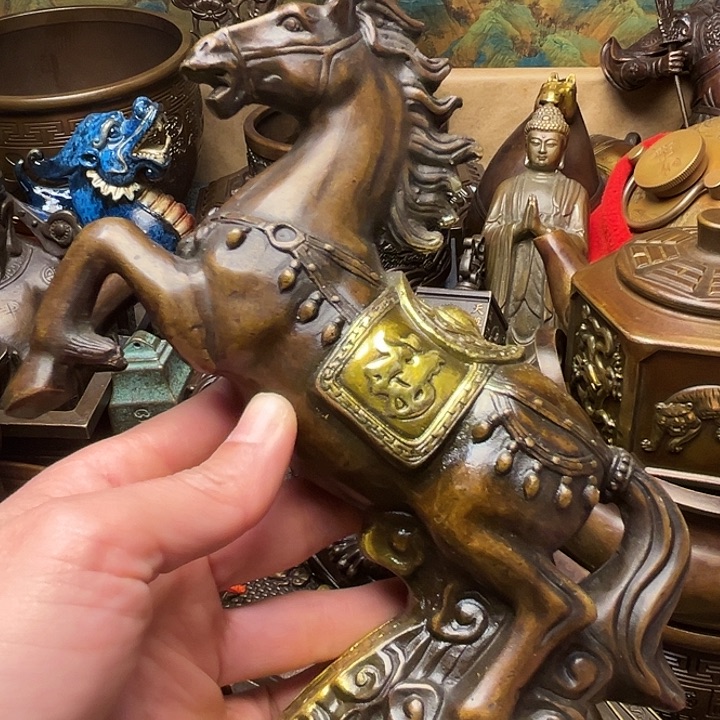 精美铜器批发档口