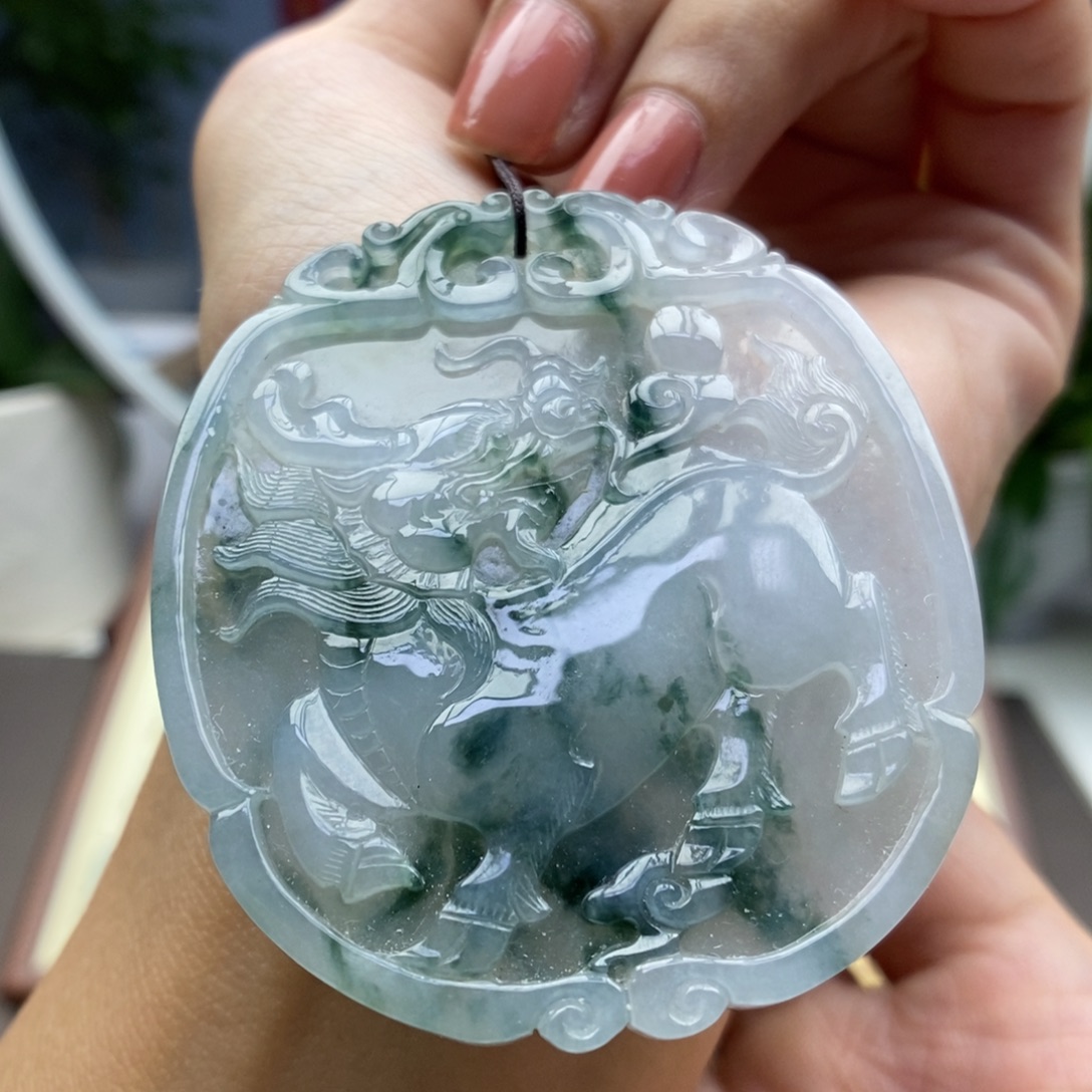 颈饰未镶嵌翡翠吊坠
