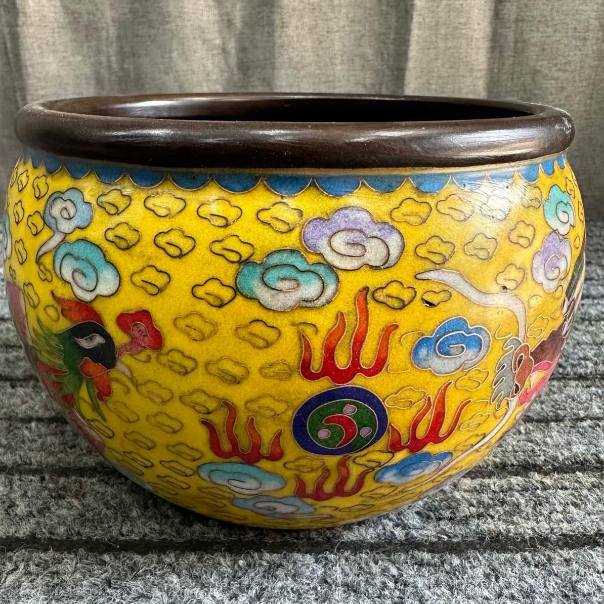 手工掐丝珐琅景泰蓝（17口径龙凤缸）高12厘米口径17厘米重4.65斤