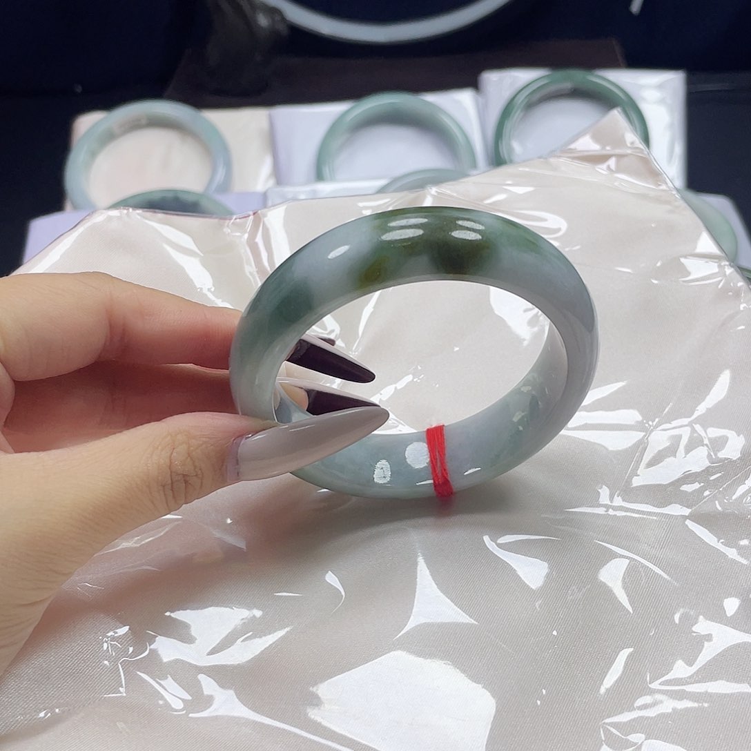 未镶嵌手镯翡翠夜班 缅甸A货翡翠