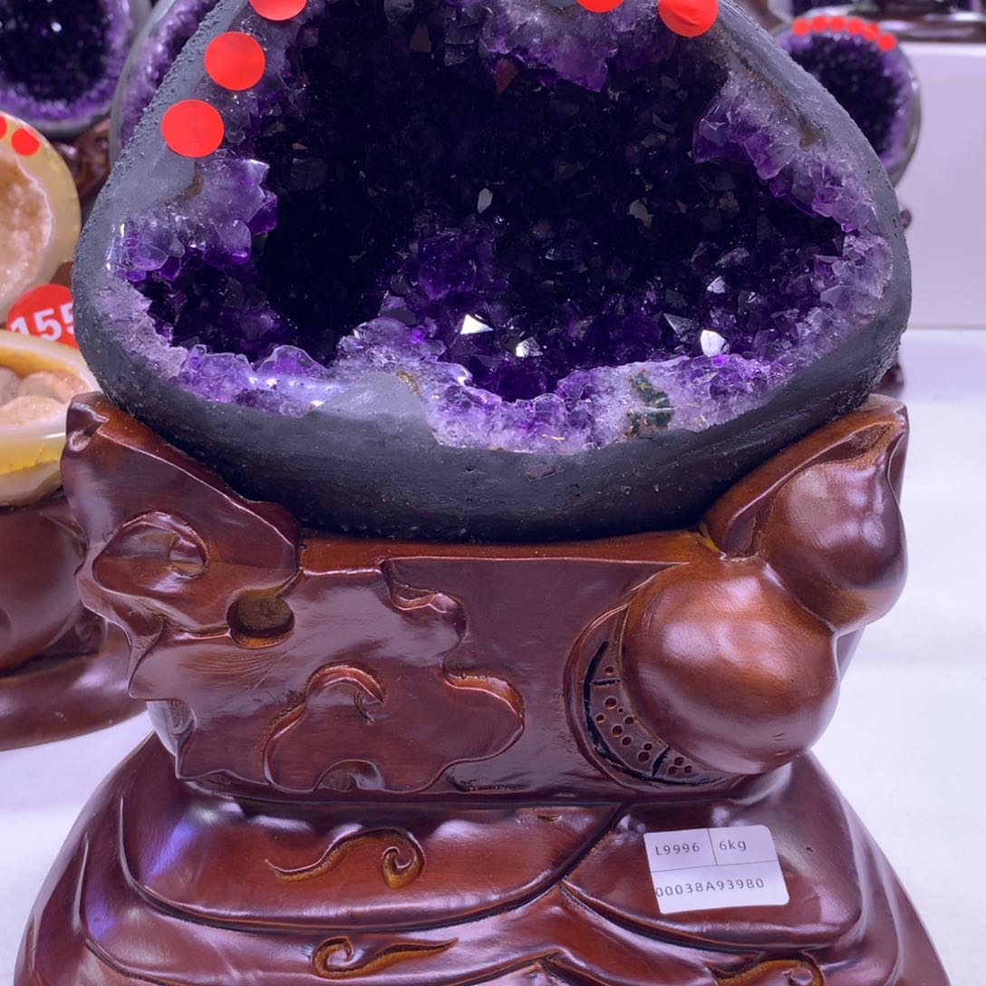 织绣乌拉圭紫水晶摆件