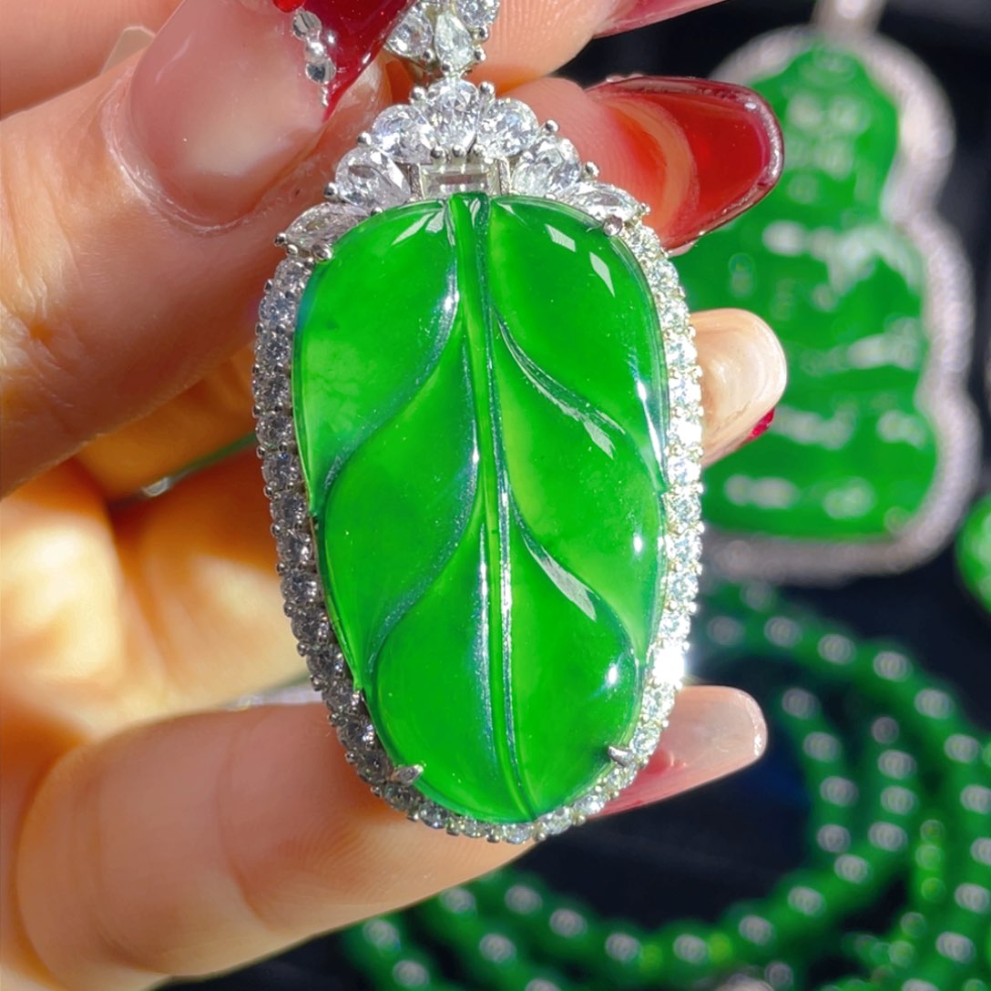 翡翠吊坠(不含链)未镶嵌