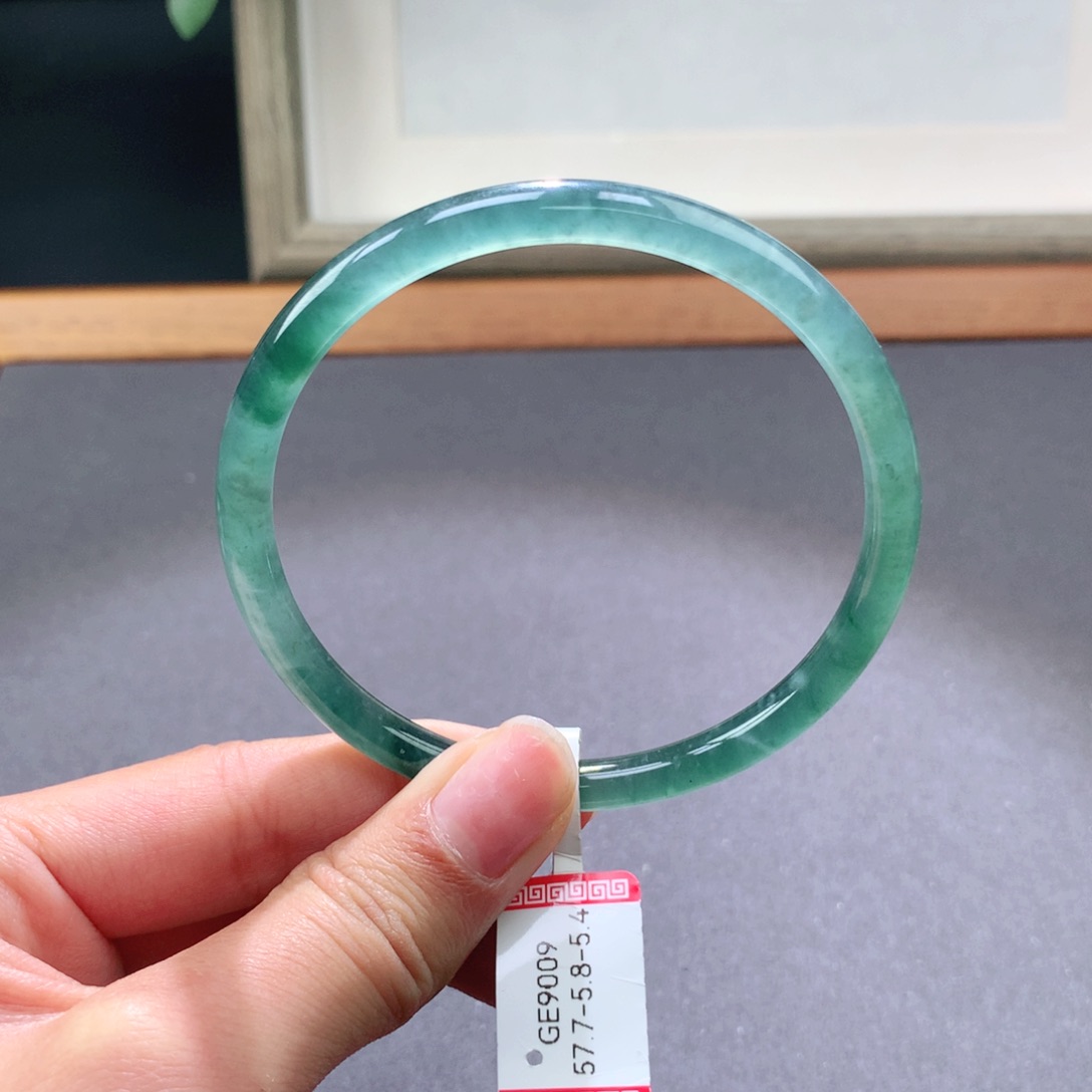 翡翠手镯未镶嵌天然翡翠手镯叮当镯