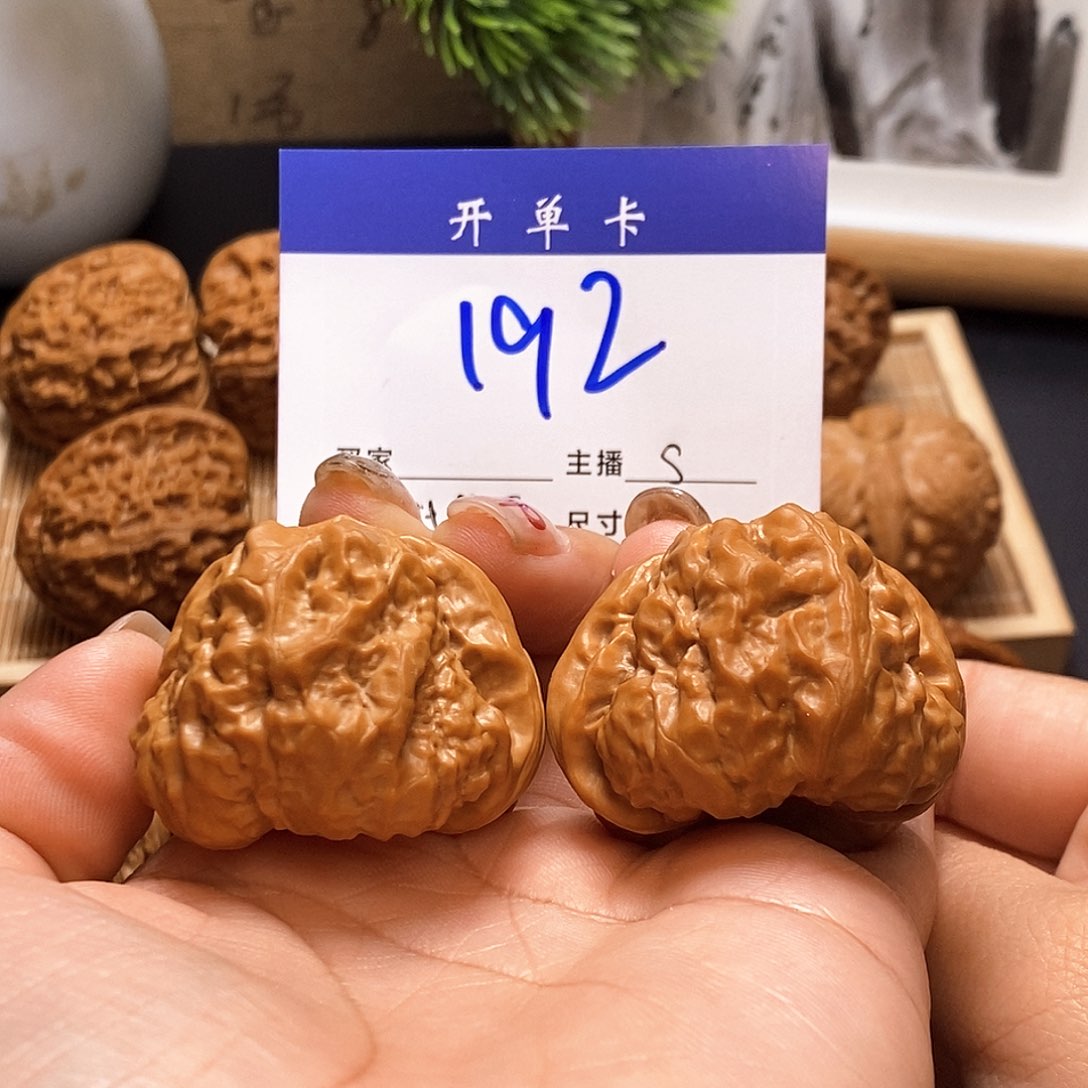 桃核吊坠蛤蟆头41有修s