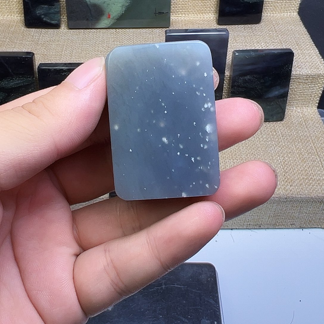未镶嵌和田玉珠宝半成品