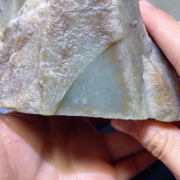 和田玉未镶嵌珠宝半成品