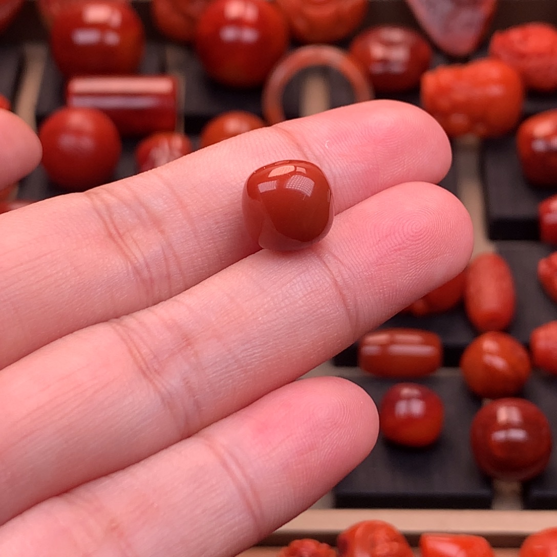 南红玛瑙未镶嵌原矿老型单珠10.4mm