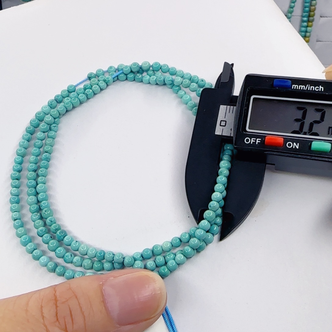 绿松石未镶嵌颈饰