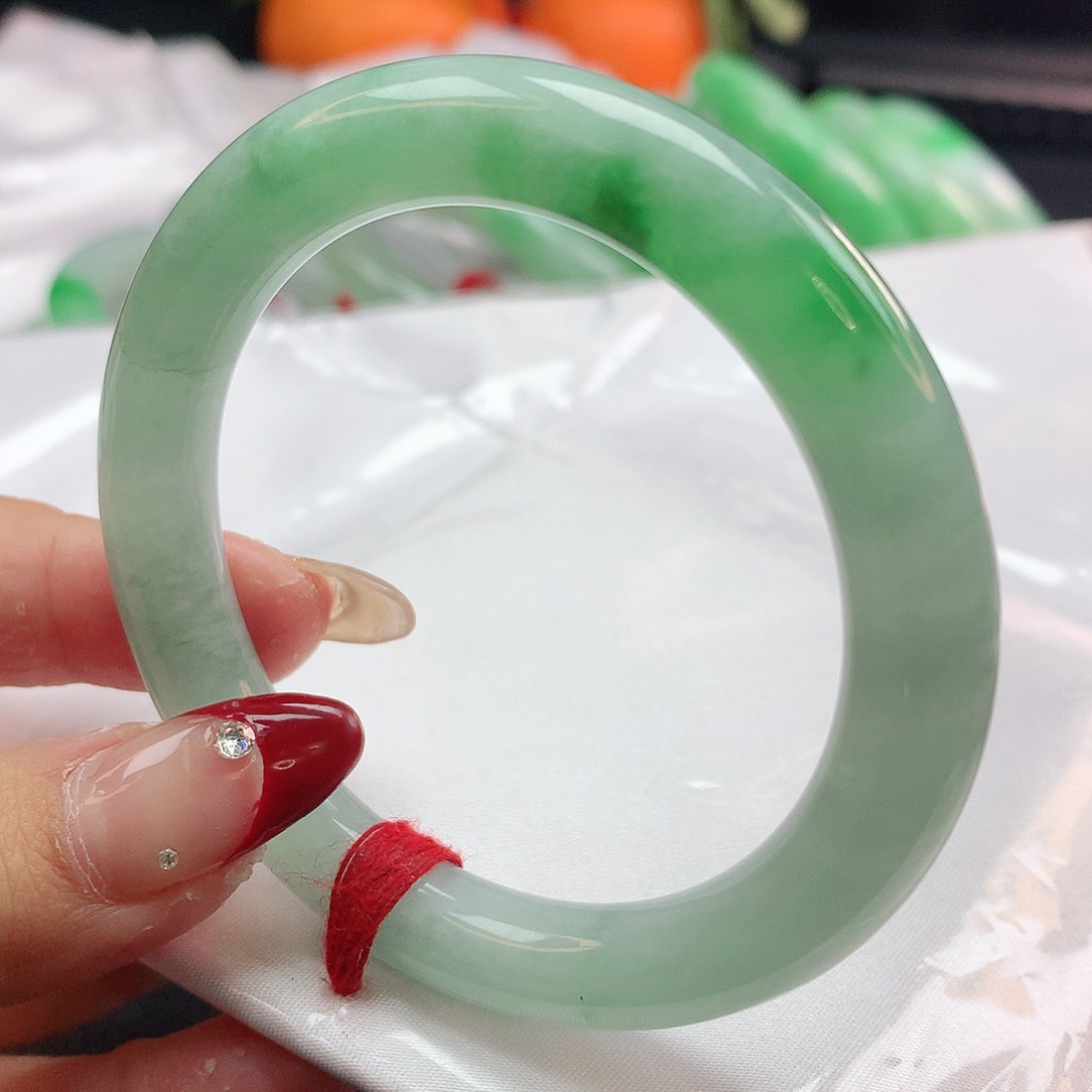 翡翠手镯未镶嵌1162圆条53