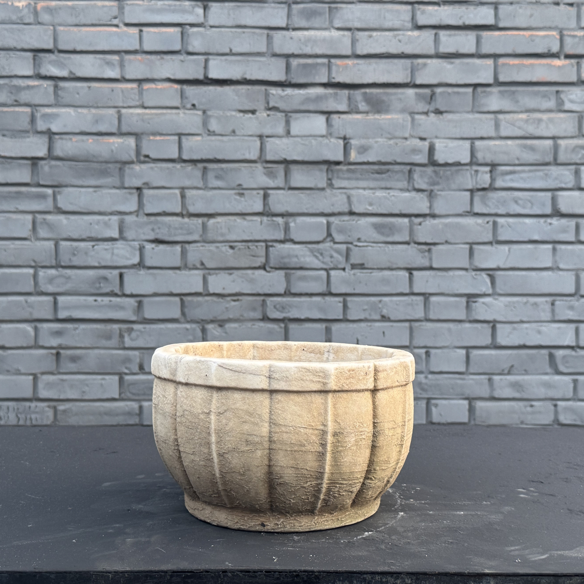汉白玉水仙石盆鱼盆 尺寸：直径28高14cm