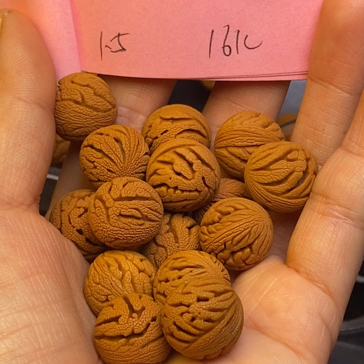 吊坠桃核秦岭龙纹15