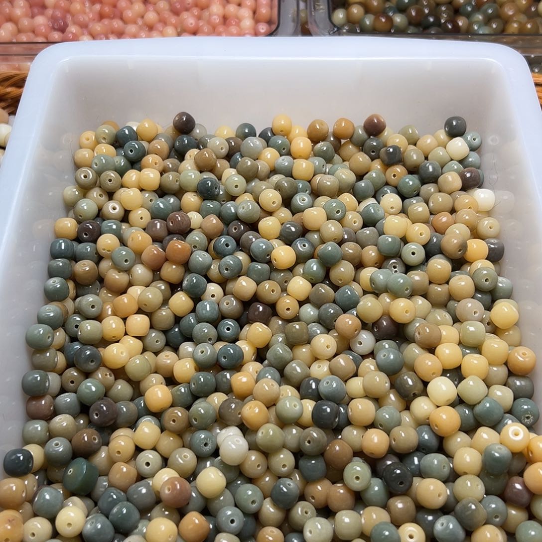 白玉菩提吊坠卡10繁星点点桶珠120颗