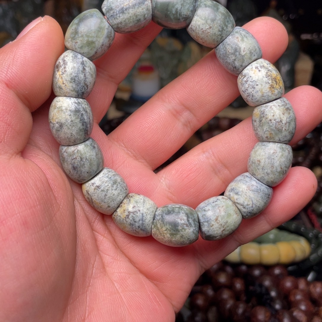 岫岩河磨玉（透闪石质玉）未镶嵌颈饰卡14+