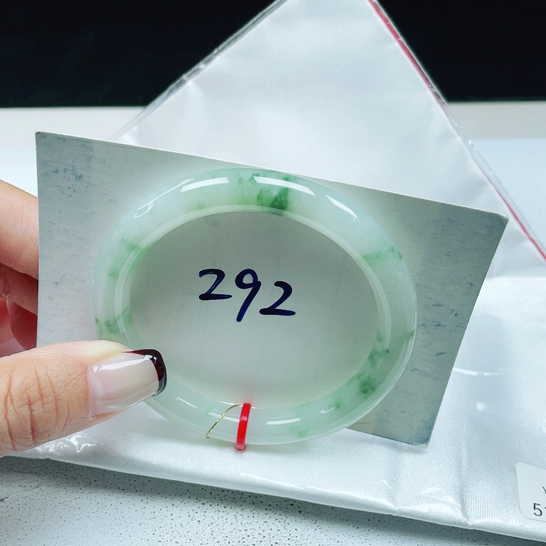 翡翠未镶嵌手镯 圆条51