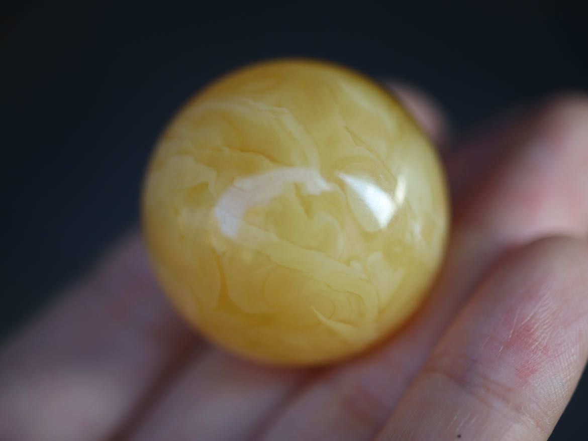 【俄料】30.08mm 精品奶咖妖花蜜蜡圆珠锁骨珠 15.5