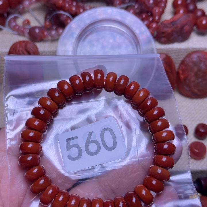 L***3南红玛瑙未镶嵌手链