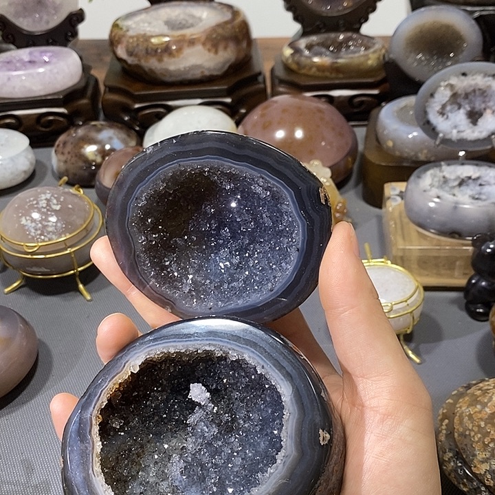 未镶嵌水晶摆件聚宝盆