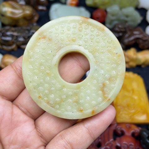 蛇纹石玉未镶嵌颈饰30