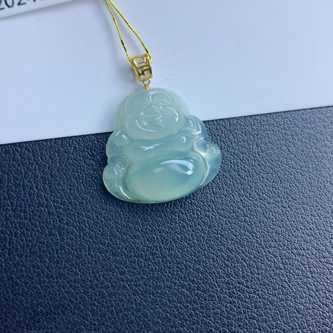 翡翠颈饰未镶嵌佛