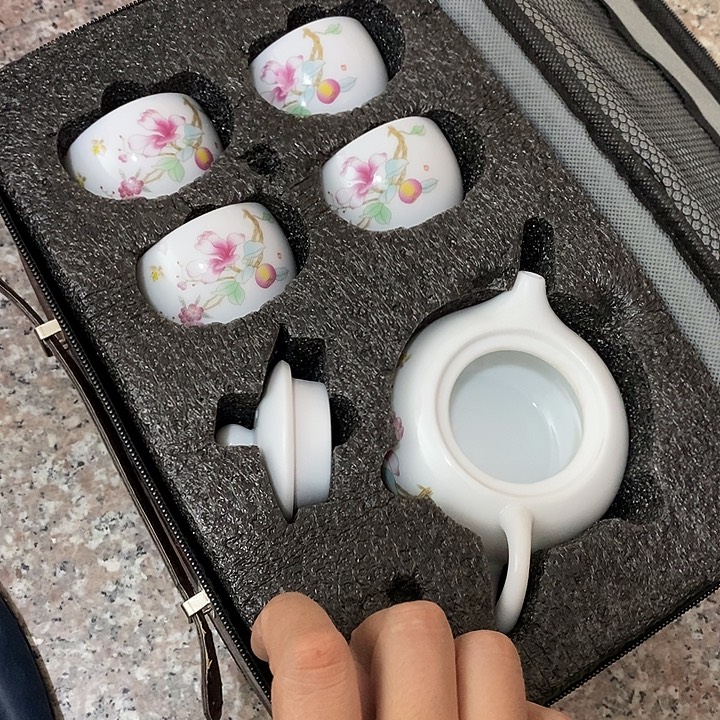 陶瓷艺术品及陶瓷制品