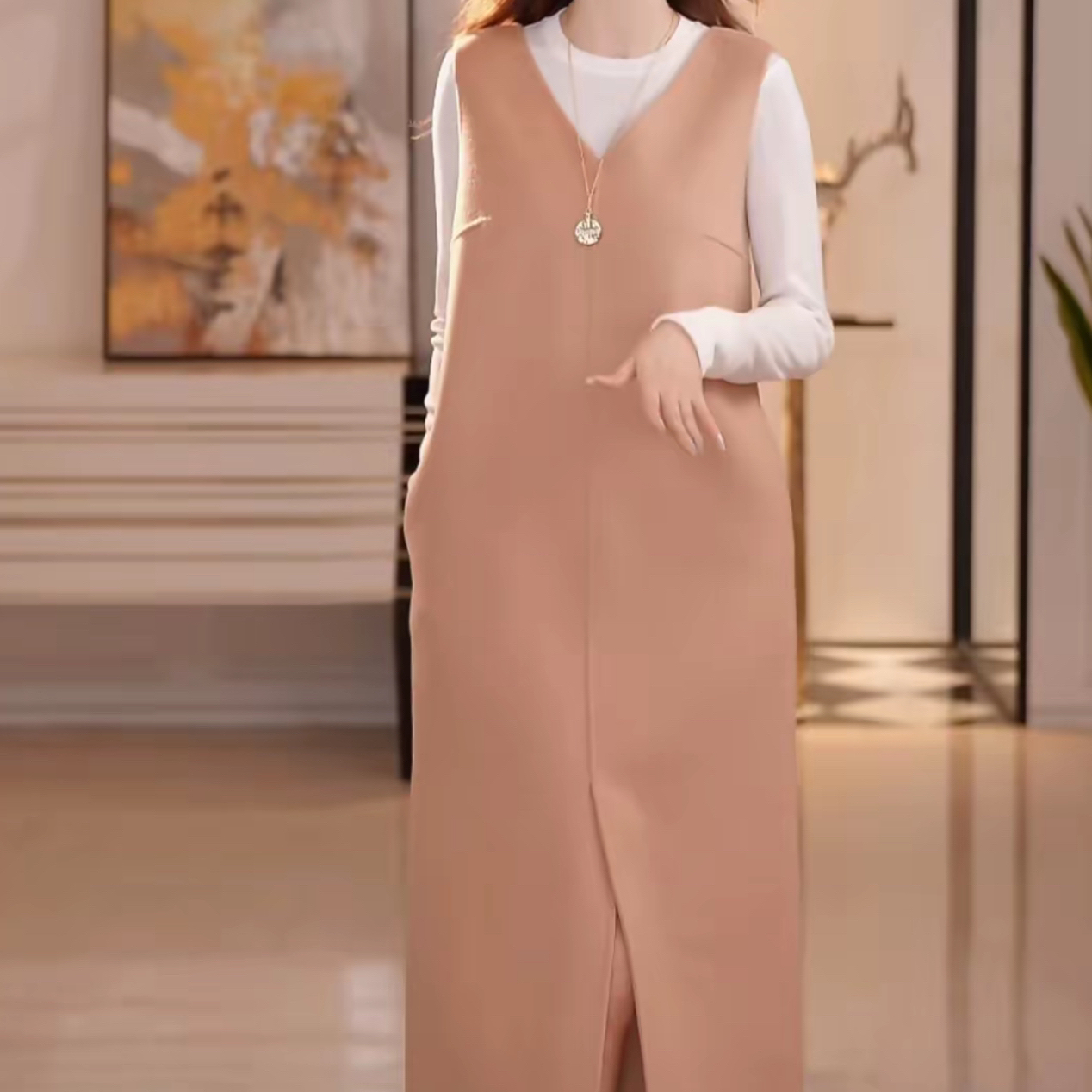 阿玛施【官方正品】新款V领气质时尚松弛感毛呢无袖连衣裙女 550008