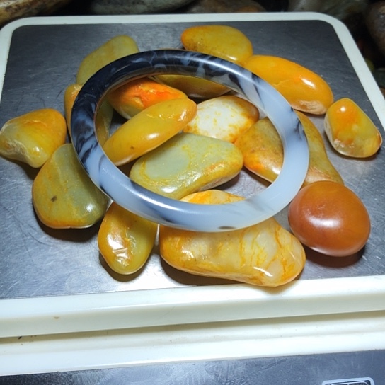 新疆和田原石石头陶