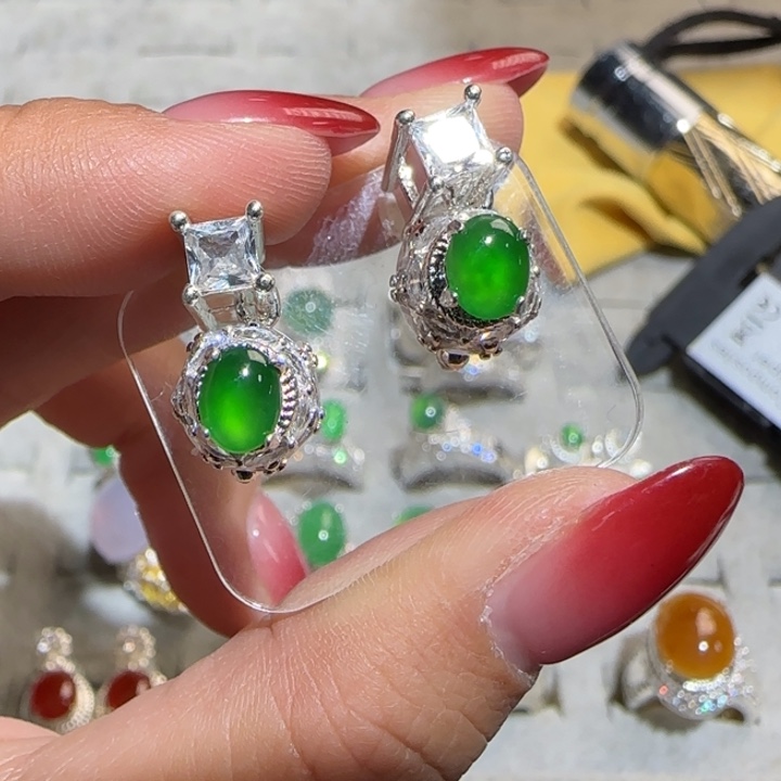 定制翡翠未镶嵌翡翠