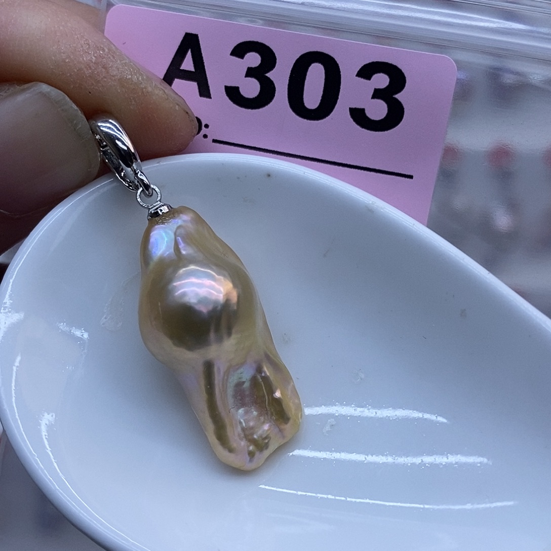 颈饰未镶嵌淡水珍珠