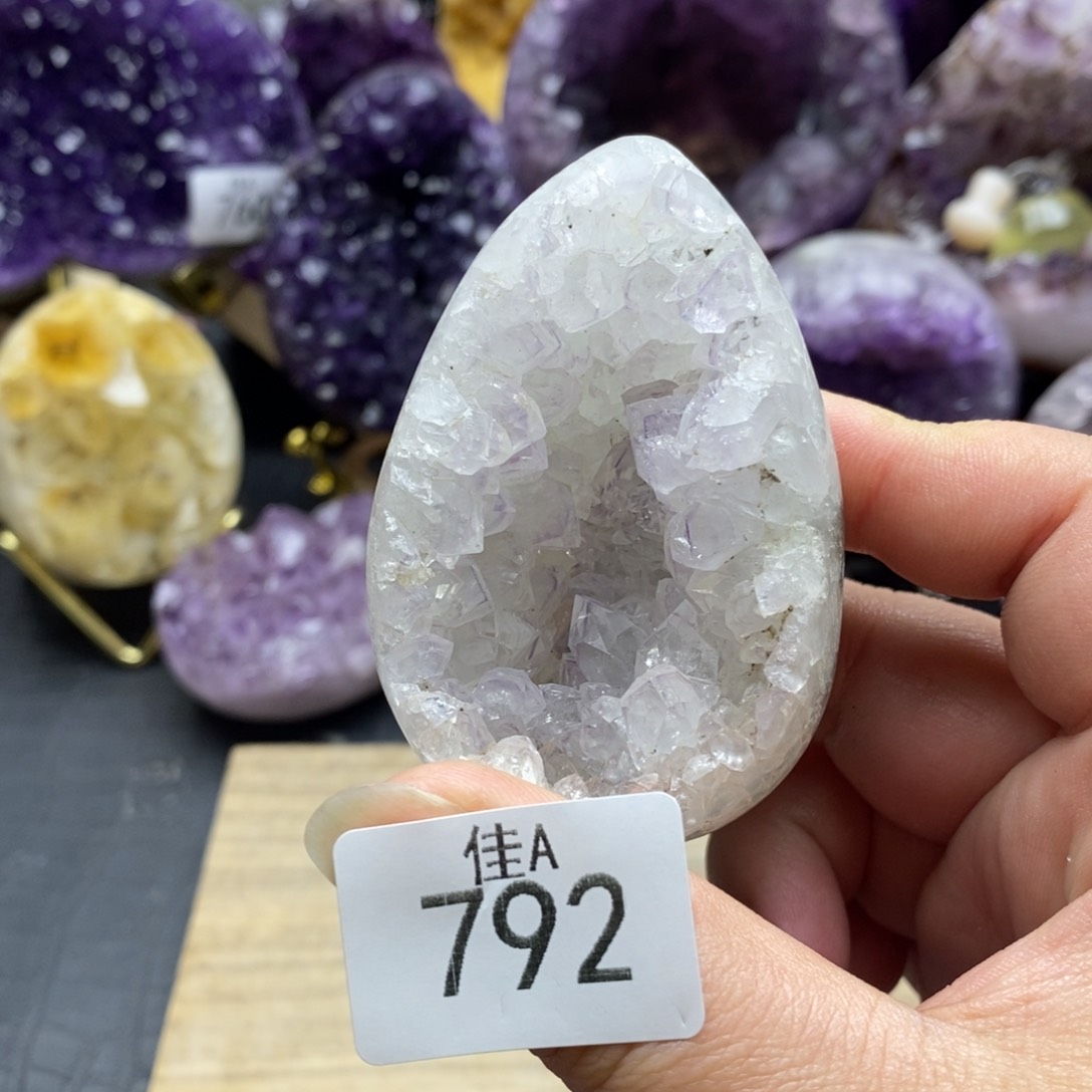 未镶嵌大型摆件（非配饰）紫晶
